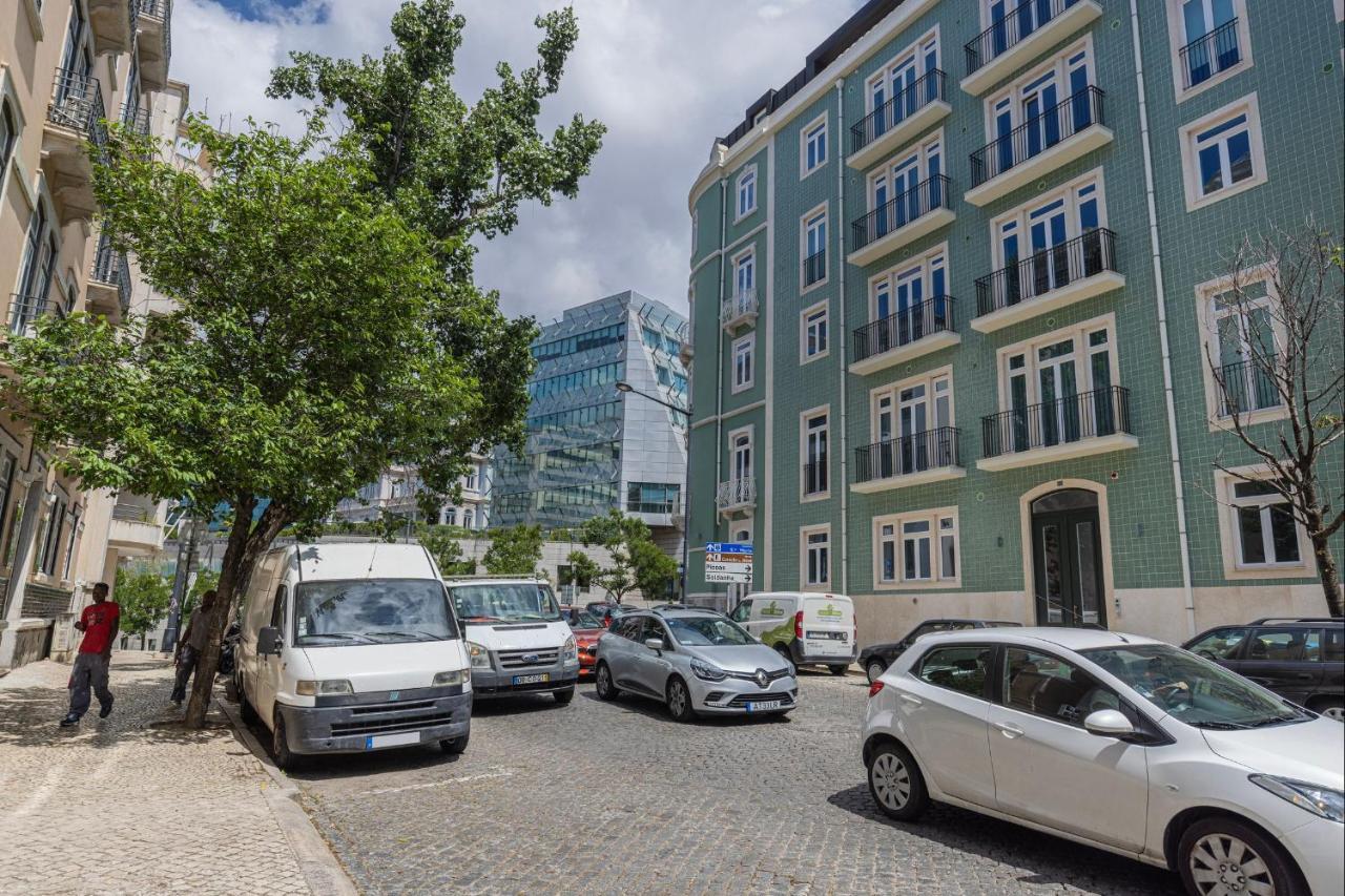 Upscale Apartment In City Center By Lovelystay Lisbon Exterior photo